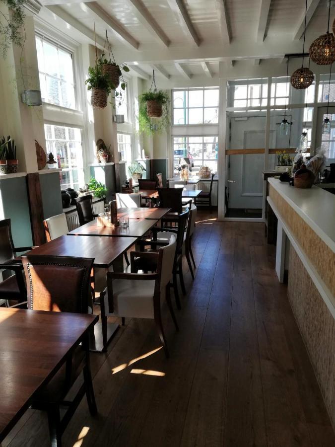 Bed & Brasserie Het Kosthuys 신트마르텐스데이크 외부 사진